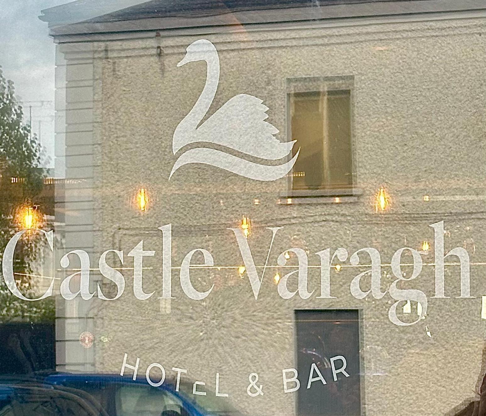 Castle Varagh Hotel & Bar Castlepollard Extérieur photo